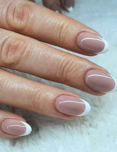 French Hybrydowy manicure krakow2