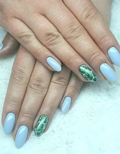 Manicure hybrydowy+ małe zdobienie4