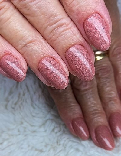 ŚCiąganie manicure hybrydowy z innego salonu2