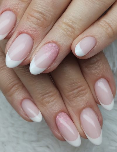 manicure french hybrydowy manimama 1