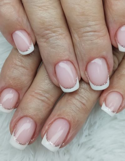manicure french hybrydowy manimama 3