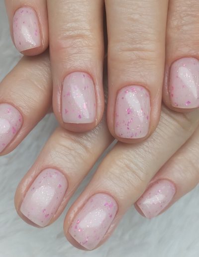 manicure żelowy uzupełnianie po innym salonie 1