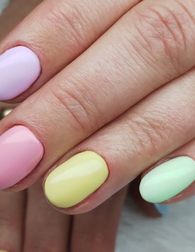 manicure żelowy uzupełnianie po innym salonie 3
